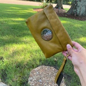 New Clutch with tags